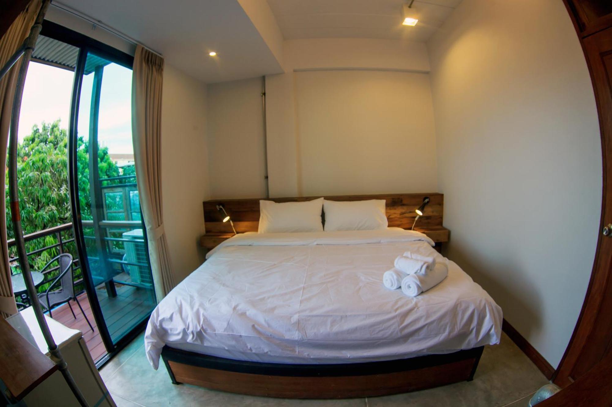The Arak Bed Bar And Hostel Chiang Mai Rom bilde