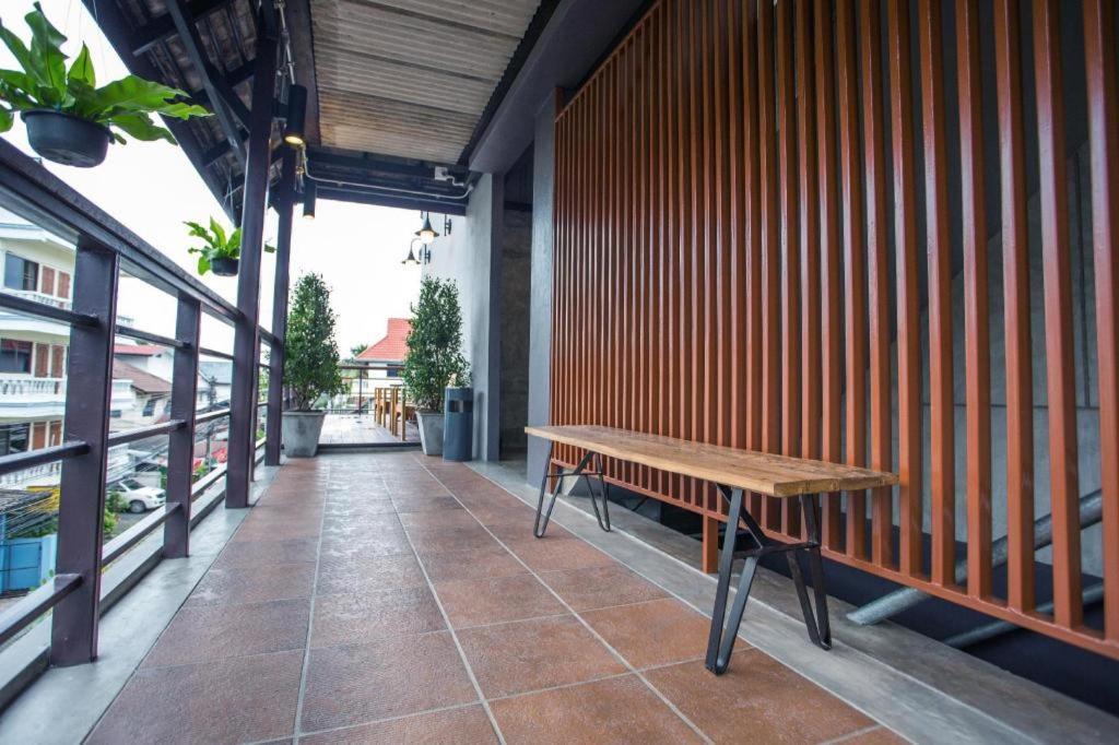 The Arak Bed Bar And Hostel Chiang Mai Eksteriør bilde