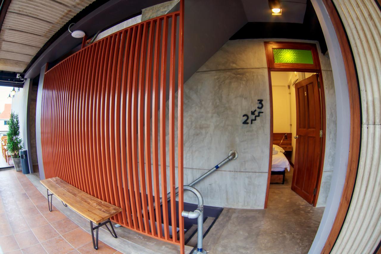 The Arak Bed Bar And Hostel Chiang Mai Eksteriør bilde