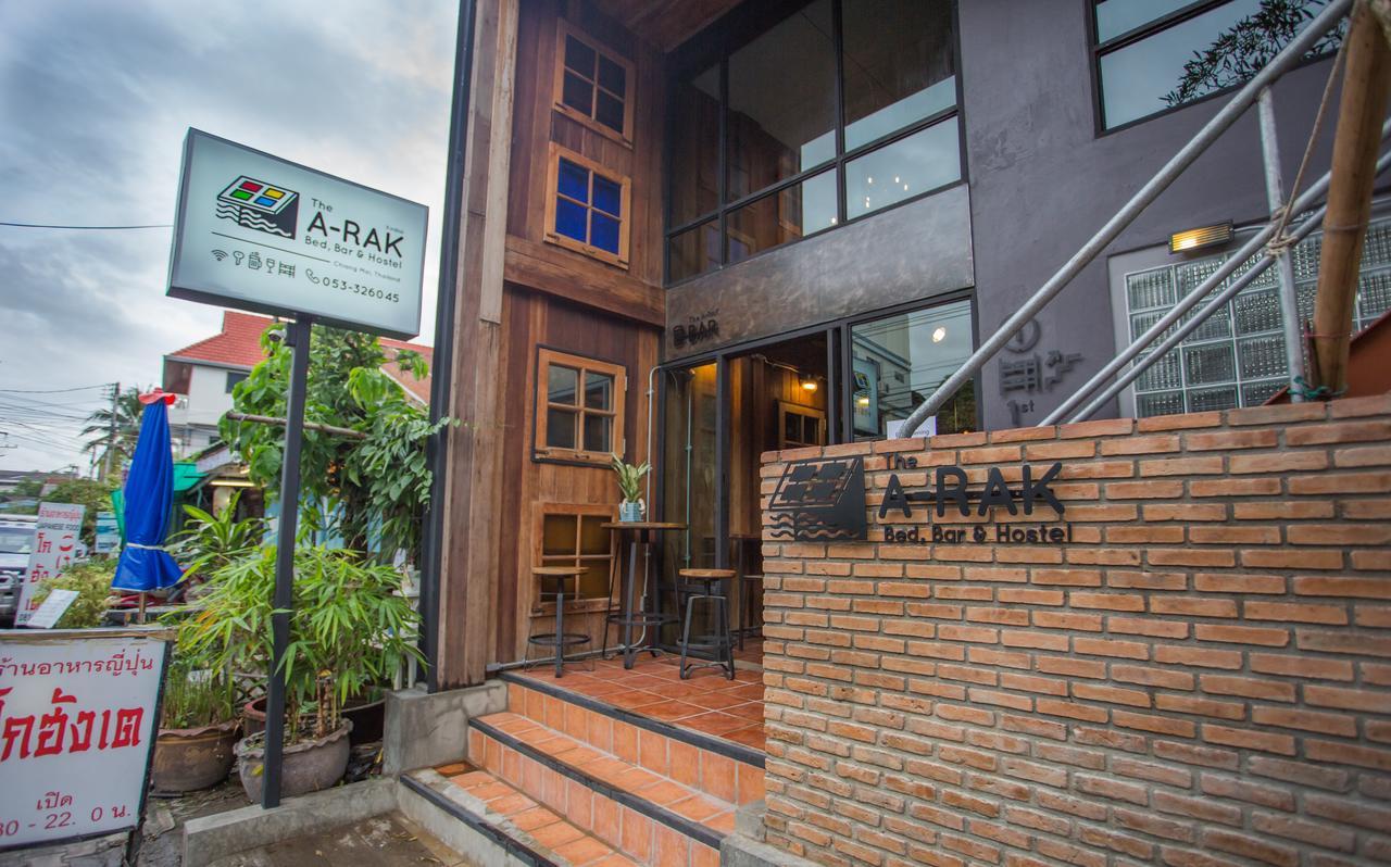 The Arak Bed Bar And Hostel Chiang Mai Eksteriør bilde